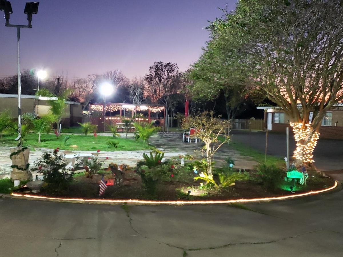 Gulf Crest Motel フリーポート エクステリア 写真